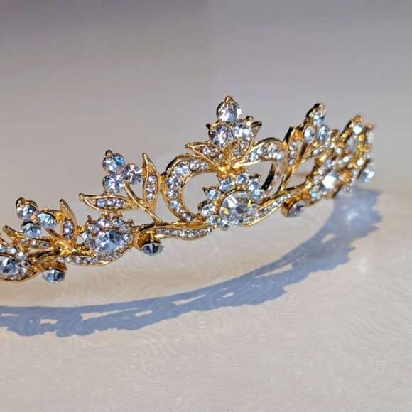 Gold Bridal Hair Tiara Floral Design and Sparkling Crystals+Bride T Shirt- NWT - Picture 4 of 9